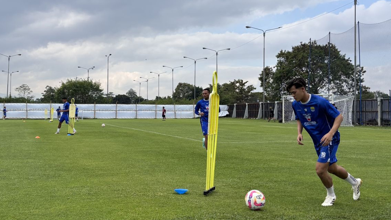 Persib Bandung Latihan Jelang Turnamen Piala Presiden 2025